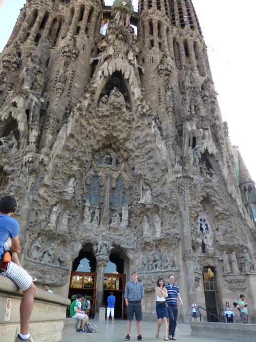 photo of the front of the Sagrada Familia